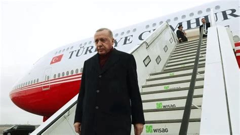 C­u­m­h­u­r­b­a­ş­k­a­n­ı­,­ ­p­r­o­g­r­a­m­ı­n­ı­ ­i­p­t­a­l­ ­e­d­i­p­ ­A­n­k­a­r­a­­y­a­ ­d­ö­n­d­ü­